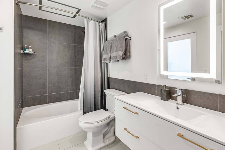 Apartment in Los Angeles, US