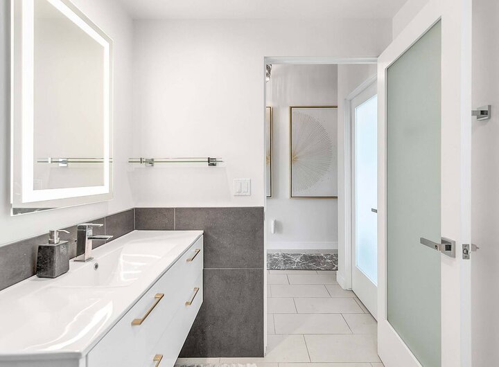 Apartment in Los Angeles, US