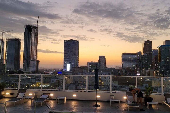 Rental unit in Los Angeles, US