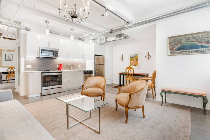 Rental unit in Los Angeles, US