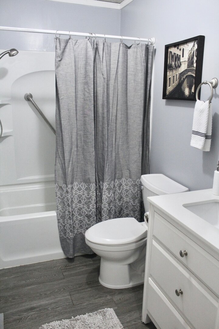 Home in Saint Robert, US