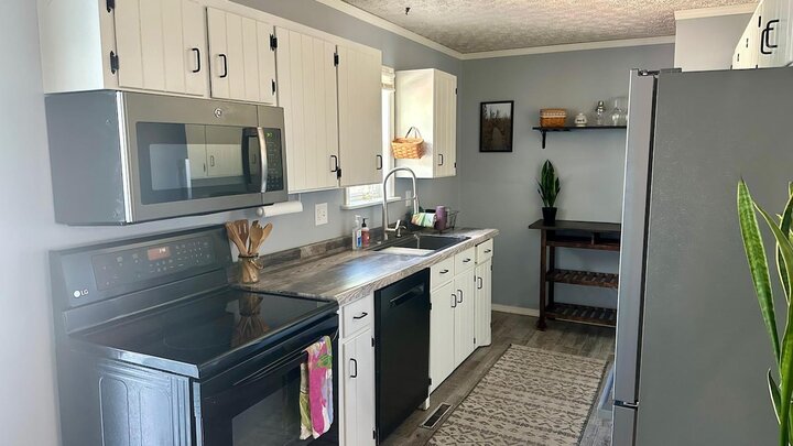 Home in Saint Robert, US