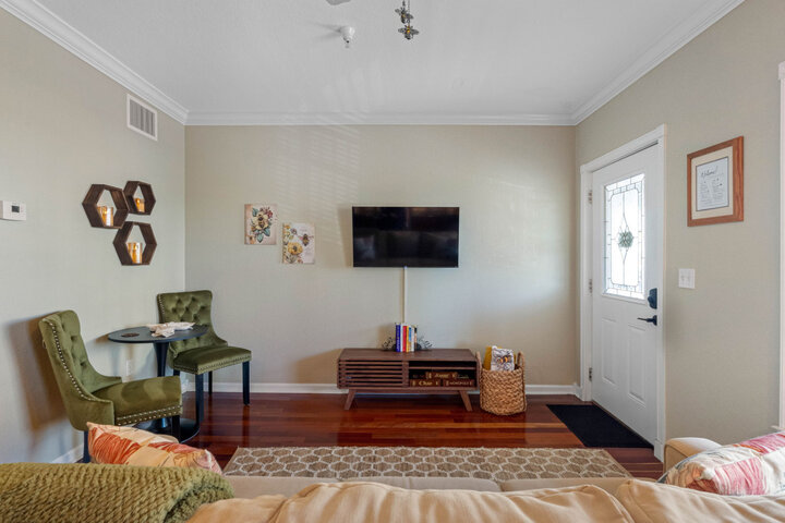 Apartment in St. Petersburg, US