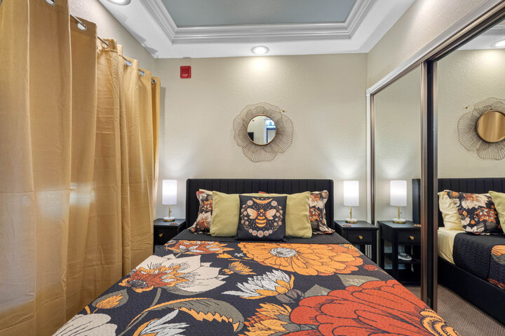 Apartment in St. Petersburg, US