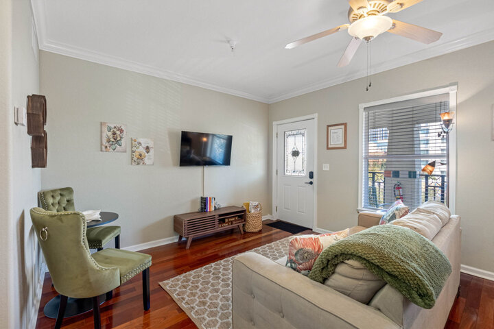 Apartment in St. Petersburg, US