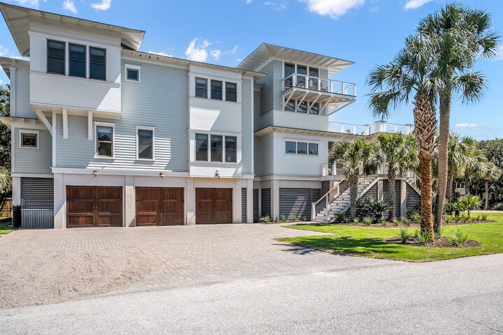 Building in Isle of Palms, US