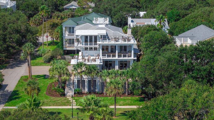 Building in Isle of Palms, US