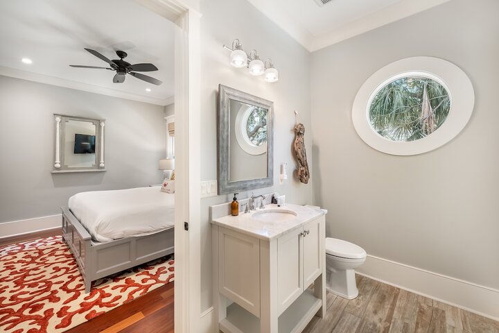 Building in Isle of Palms, US