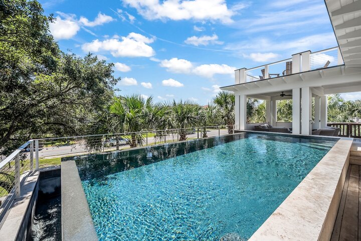 Building in Isle of Palms, US