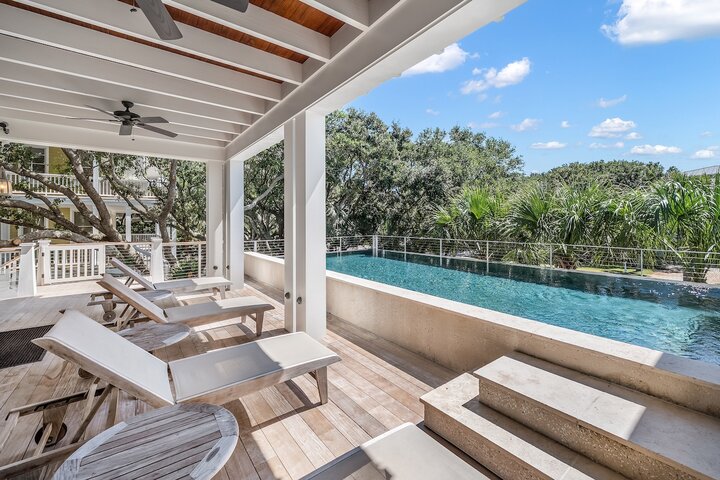 Building in Isle of Palms, US