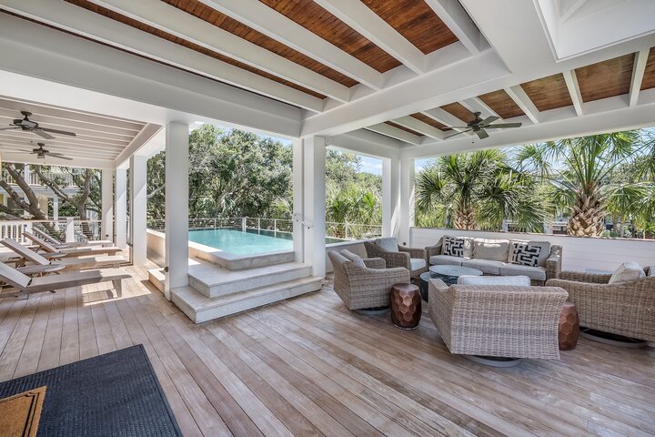 Building in Isle of Palms, US