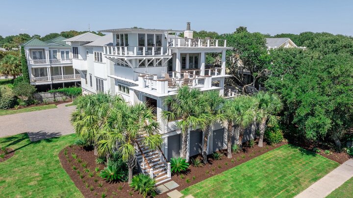 Building in Isle of Palms, US