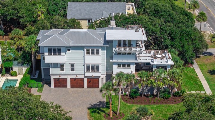 Building in Isle of Palms, US