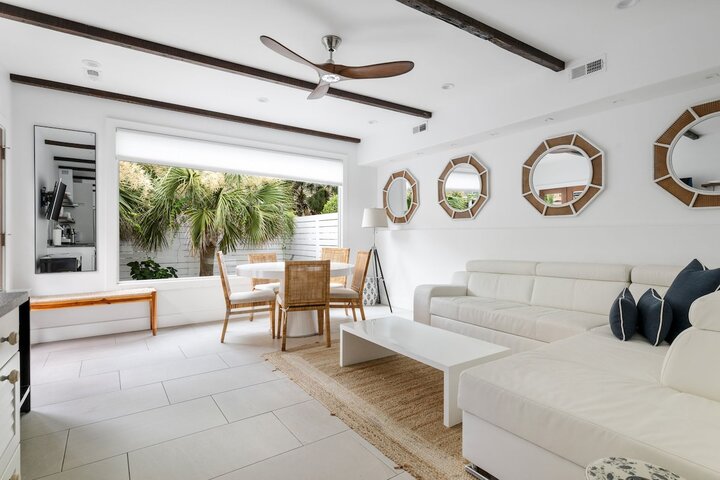 Home in Charleston, US