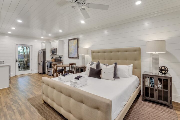 Rental unit in Charleston, US