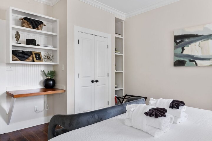 Rental unit in Charleston, US