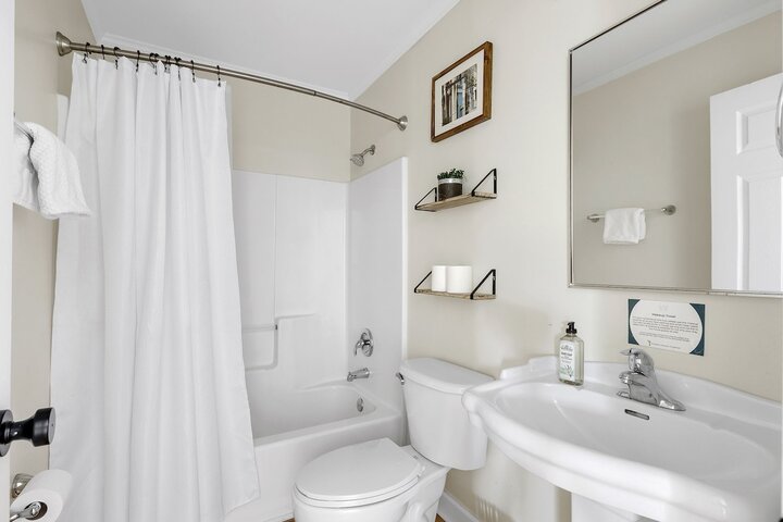 Rental unit in Charleston, US