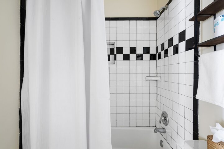 Rental unit in Charleston, US