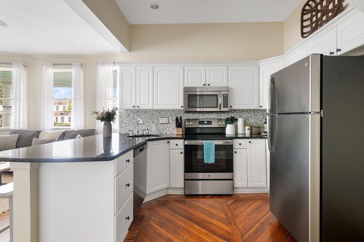 Rental unit in Charleston, US