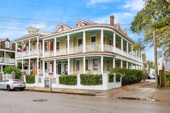 Rental unit in Charleston, US