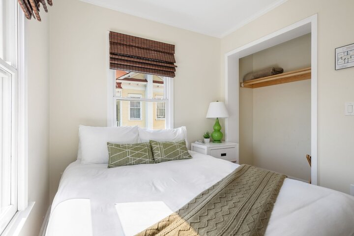 Rental unit in Charleston, US