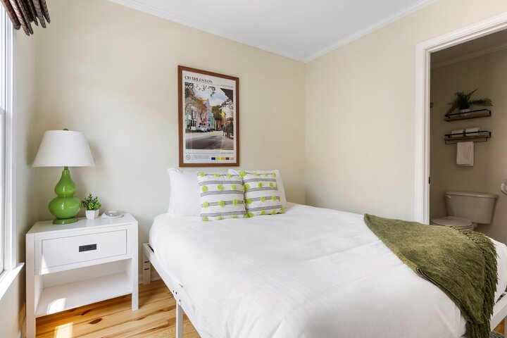 Rental unit in Charleston, US