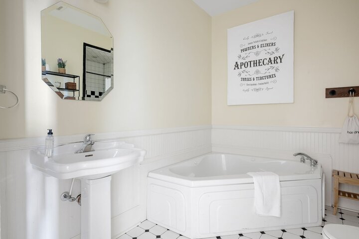 Rental unit in Charleston, US