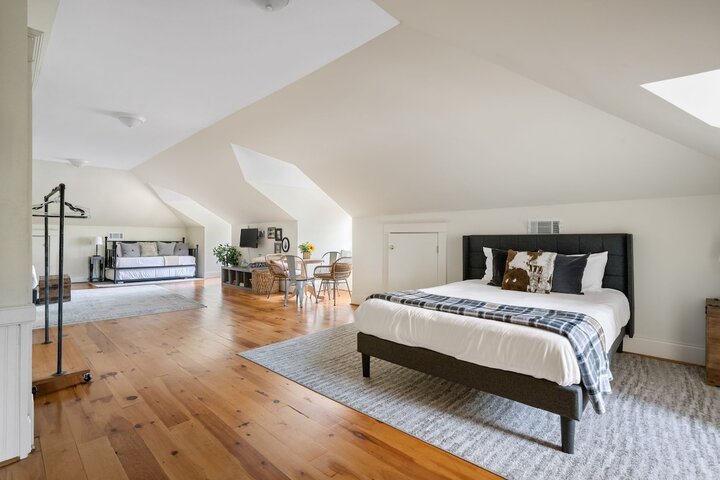 Rental unit in Charleston, US