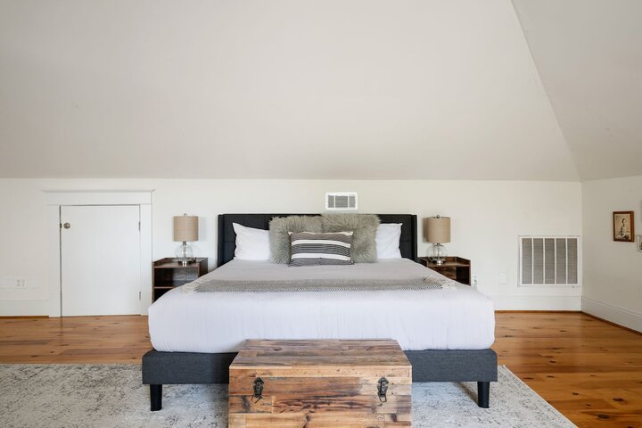 Rental unit in Charleston, US