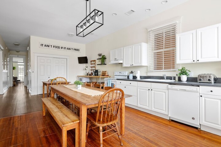 Rental unit in Charleston, US