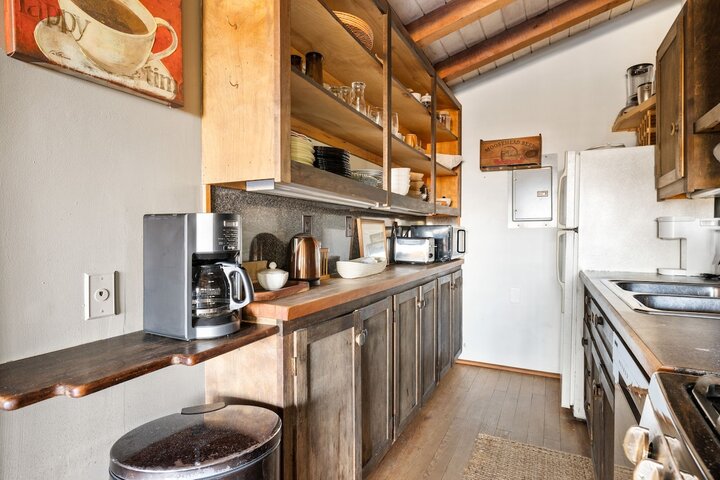 Home in Folly Beach, US