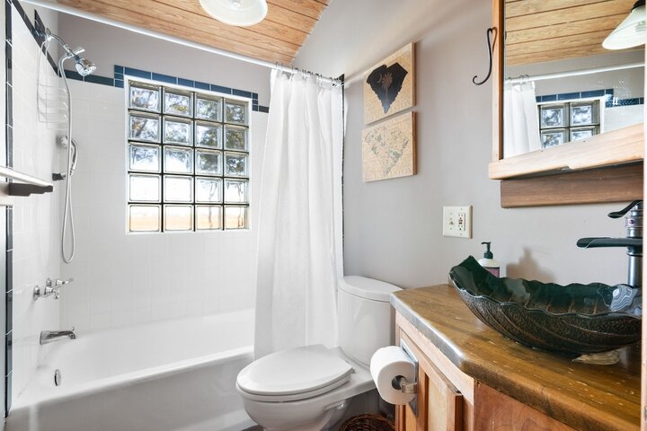 Home in Folly Beach, US