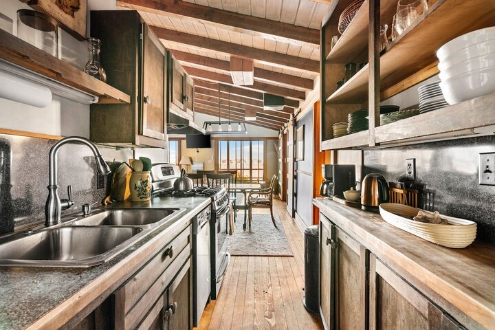 Home in Folly Beach, US