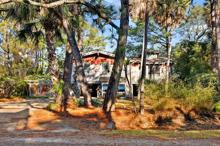 Home in Folly Beach, US