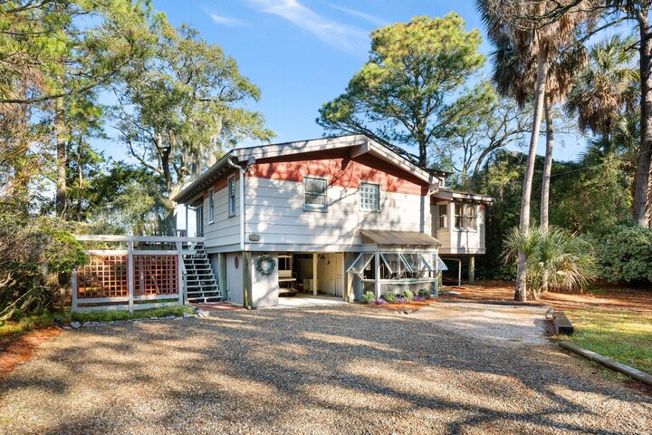 Home in Folly Beach, US