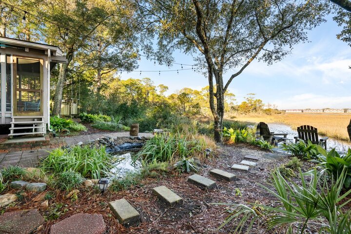 Home in Folly Beach, US