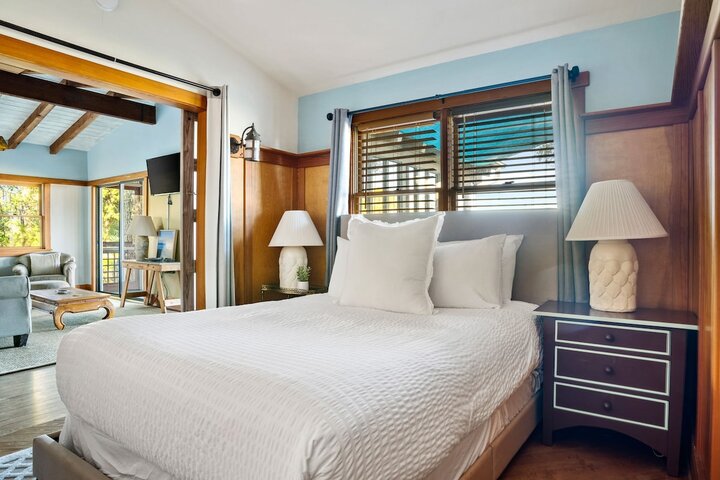 Home in Folly Beach, US