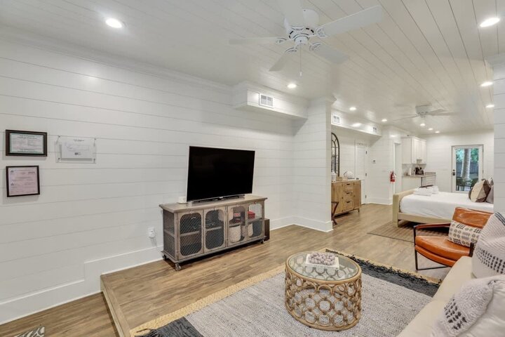 Home in Charleston, US