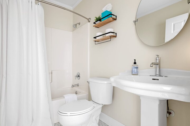 Rental unit in Charleston, US