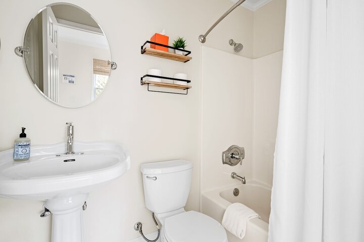 Rental unit in Charleston, US