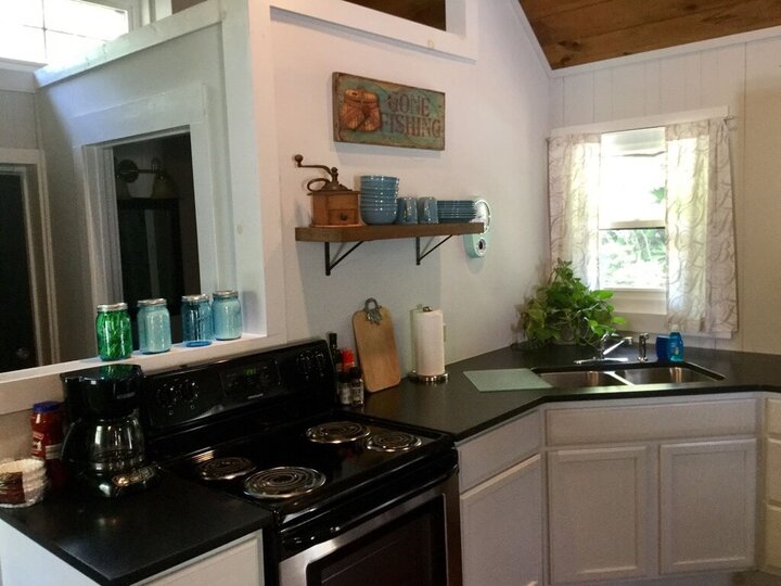 Cabin in Hendersonville, US