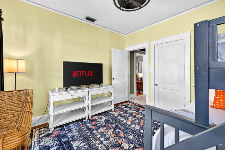 Bungalow in Tampa, US