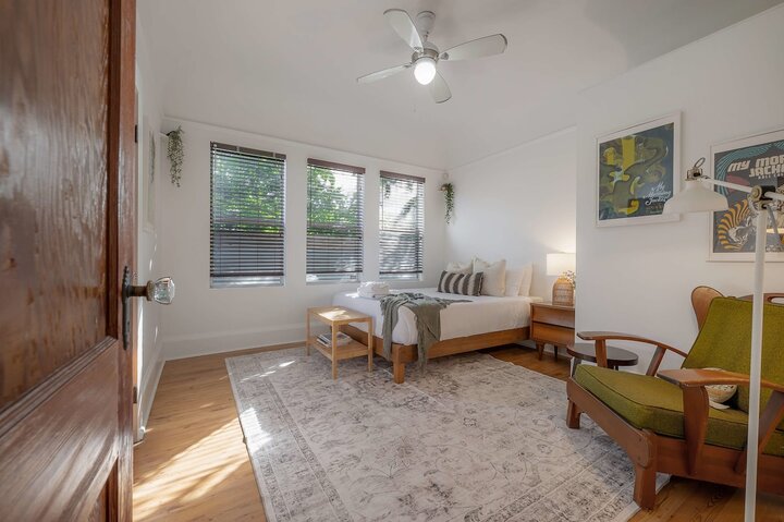 Bungalow in Tampa, US