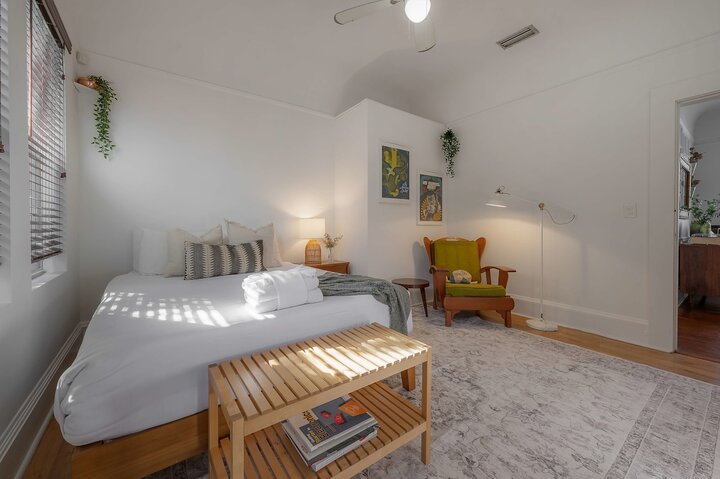 Bungalow in Tampa, US