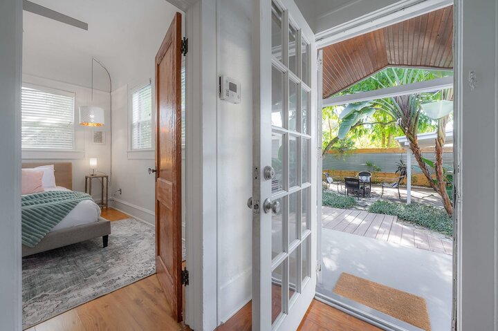 Bungalow in Tampa, US