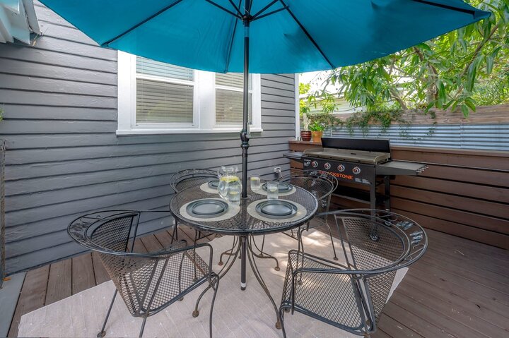 Bungalow in Tampa, US