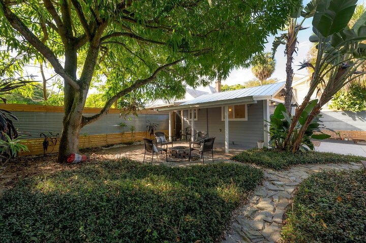 Bungalow in Tampa, US