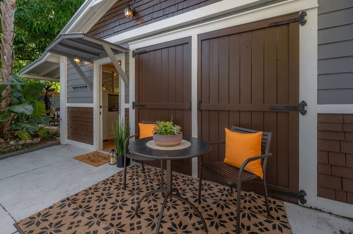 Bungalow in Tampa, US