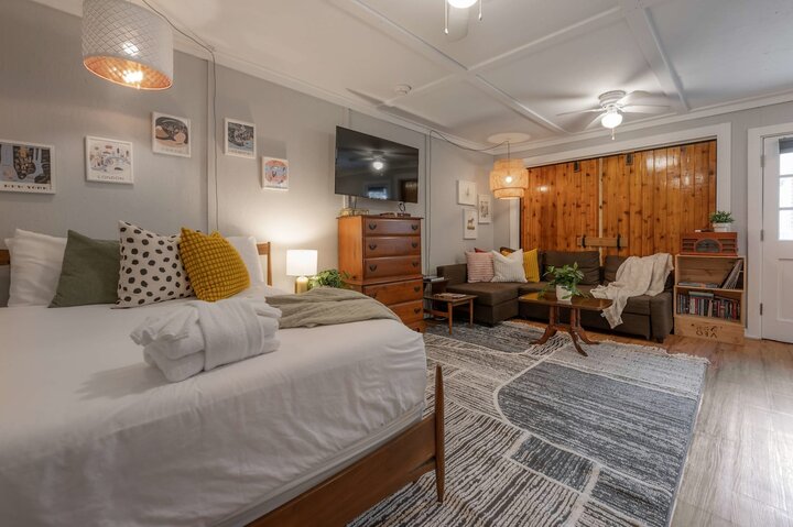 Bungalow in Tampa, US