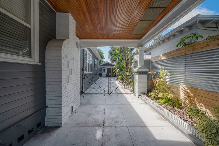 Bungalow in Tampa, US